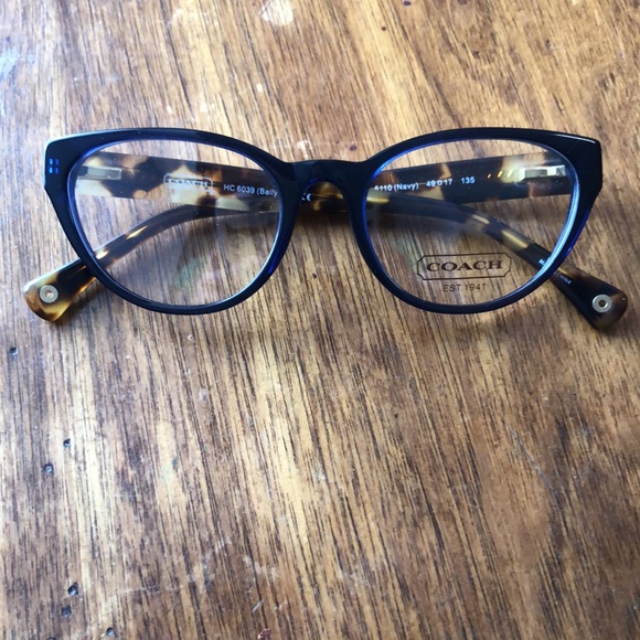 New authentic Coach glasses - Picture 9 of 9